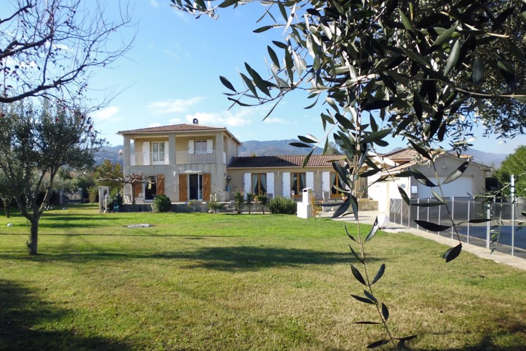 Haus Villa Miramonte Blick vom Garten